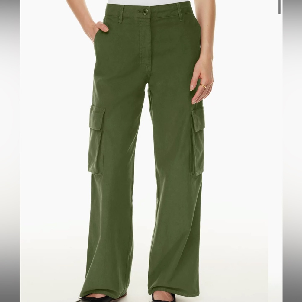 aritzia highway cargo pant!